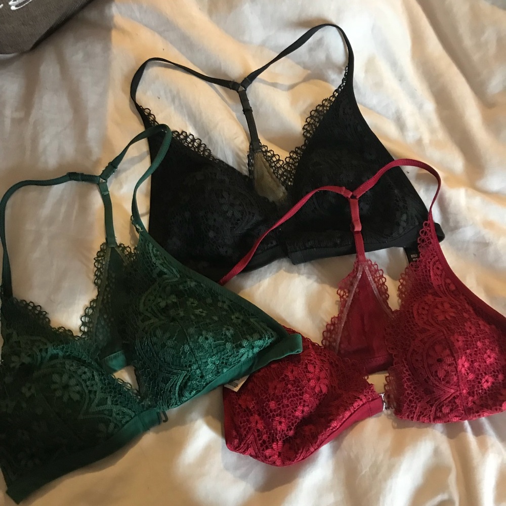 Victoria’s Secret front close lace bralettes